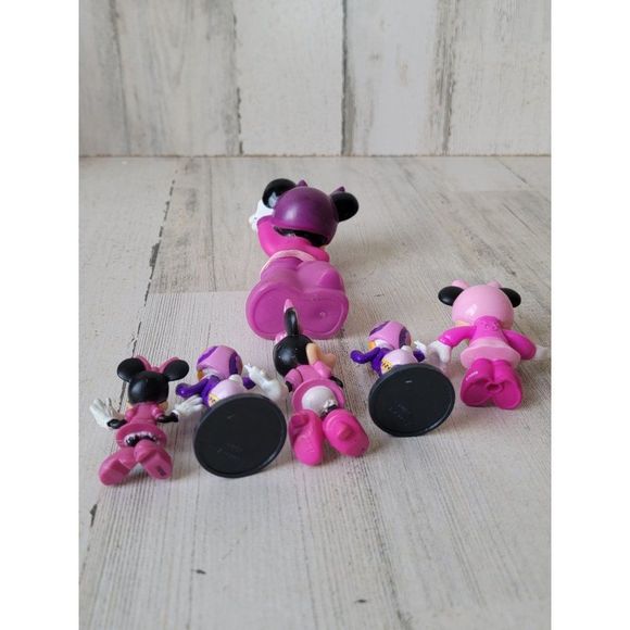 Disney best friends Daisy Duck Minnie Mouse race car track playset toy figure - Picture 14 of 14